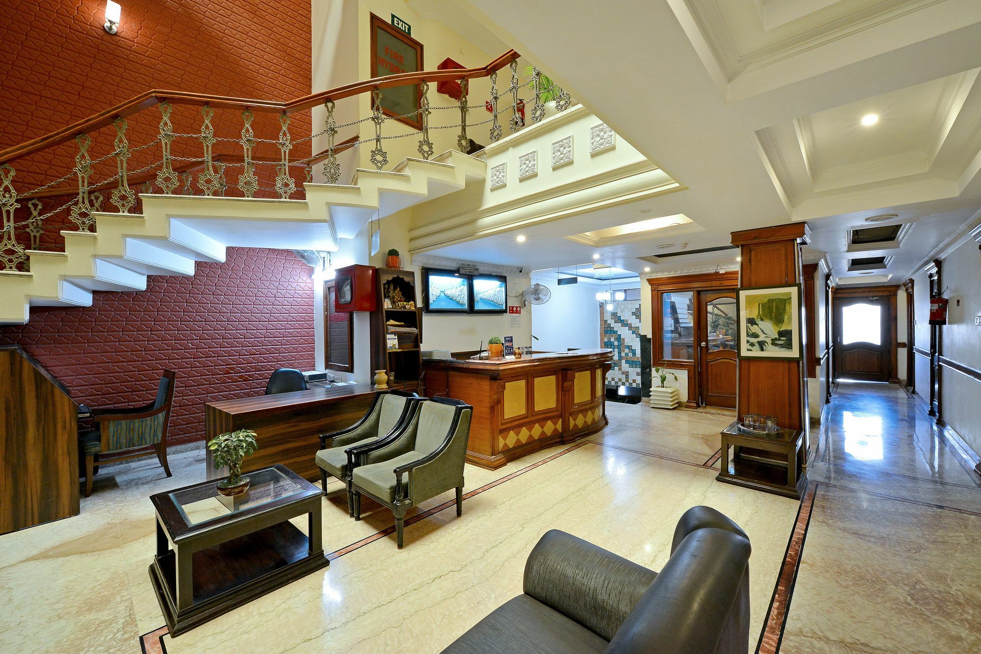 Hotel City Heart Premium Чандигарх Экстерьер фото